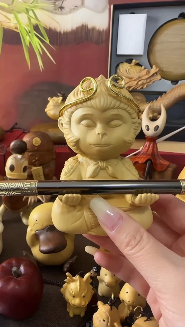 木卡通木雕摆件手把件