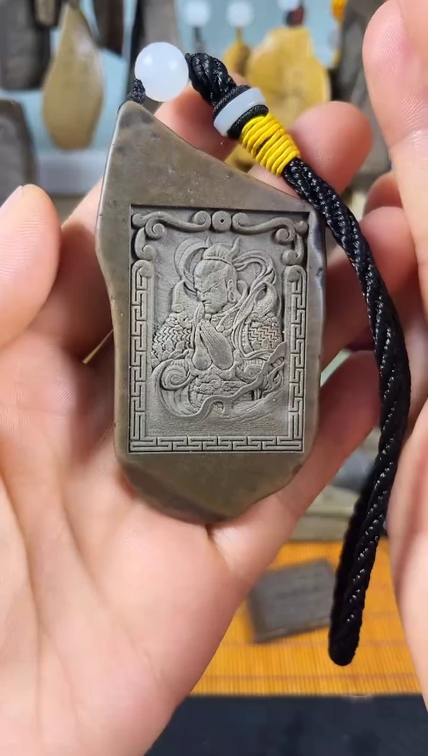 原石雕刻手把件默认打孔穿绳28