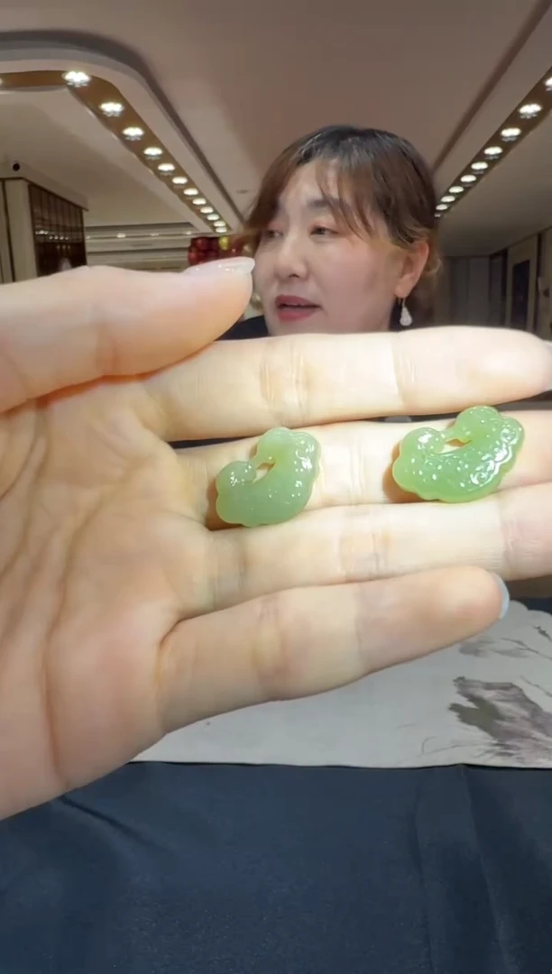 和田玉未镶嵌颈饰挂件（多样性发一）