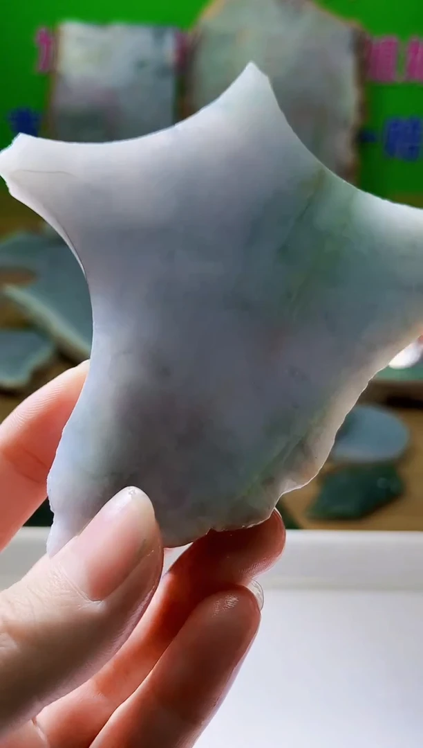 翡翠未镶嵌颈饰天然翡翠A货044