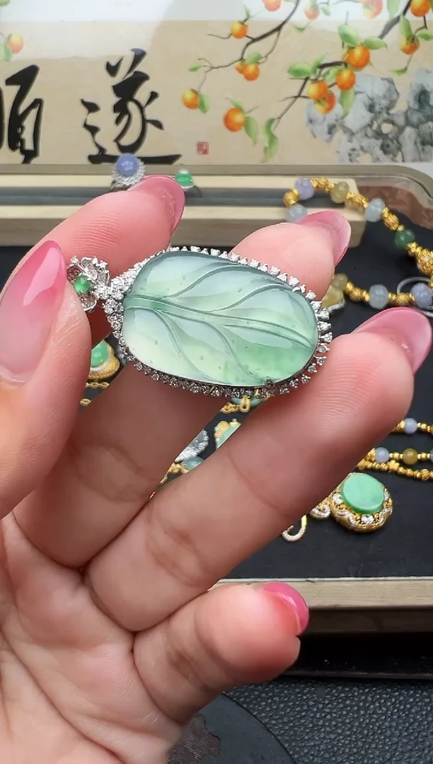 吊坠(不含链)18K金镶嵌翡翠勿拍