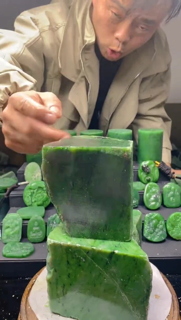 未镶嵌和田玉珠宝半成品1
