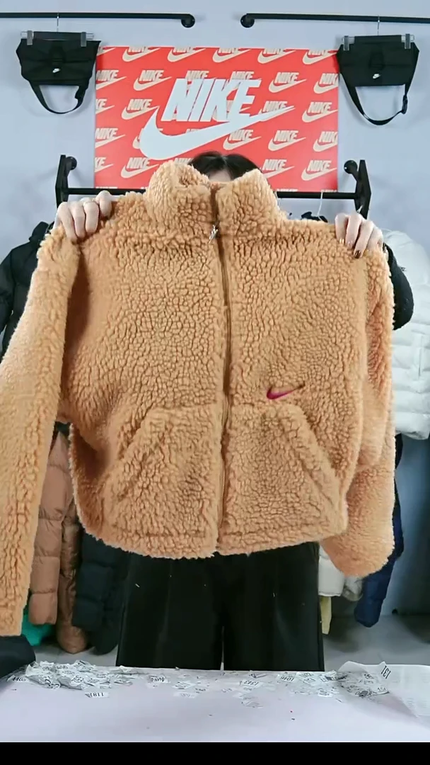 115闪购编码运动衣以直播间过款为准尺码XL