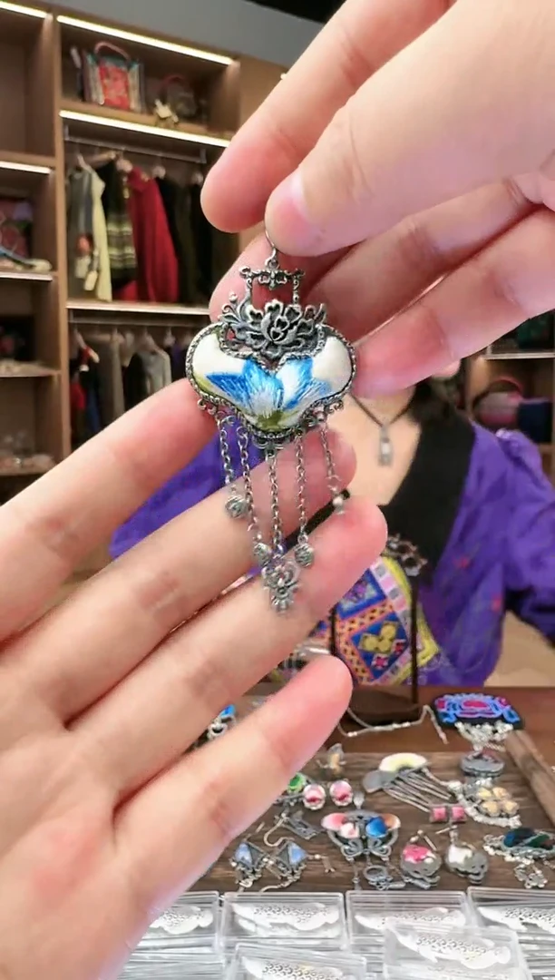 【闪购商品】织绣302黔东南苗族刺绣