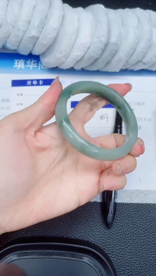 石英质玉手镯未镶嵌251-57