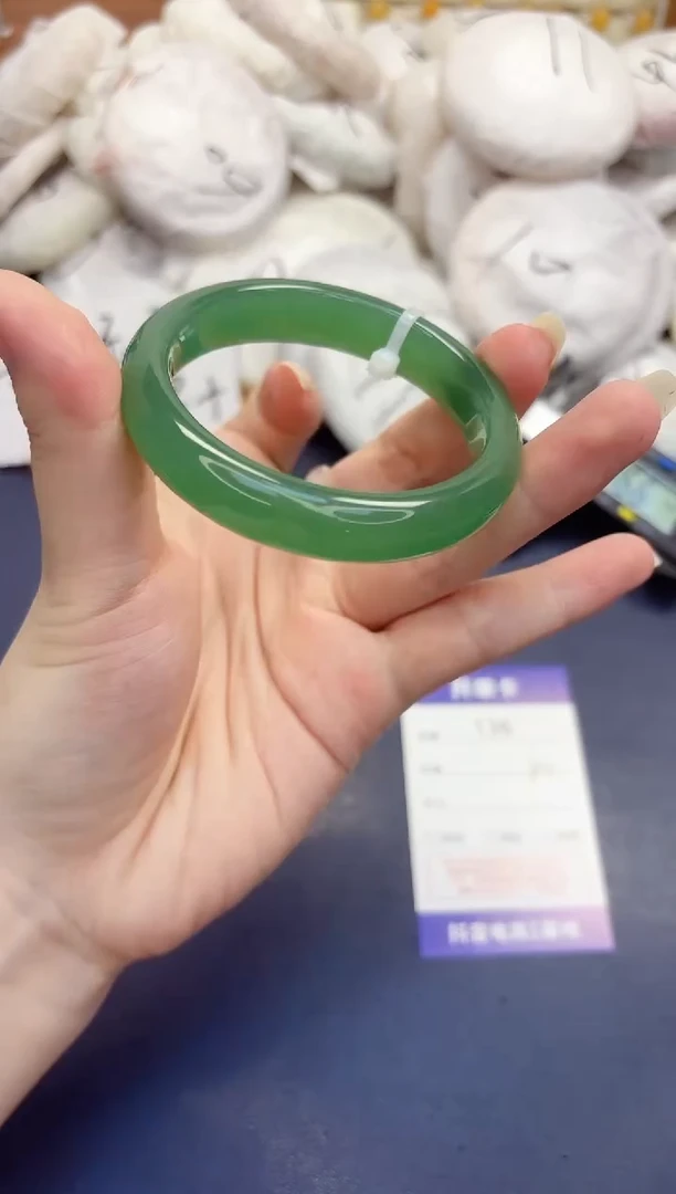 石英质玉手镯未镶嵌136-东陵玉-圈口52