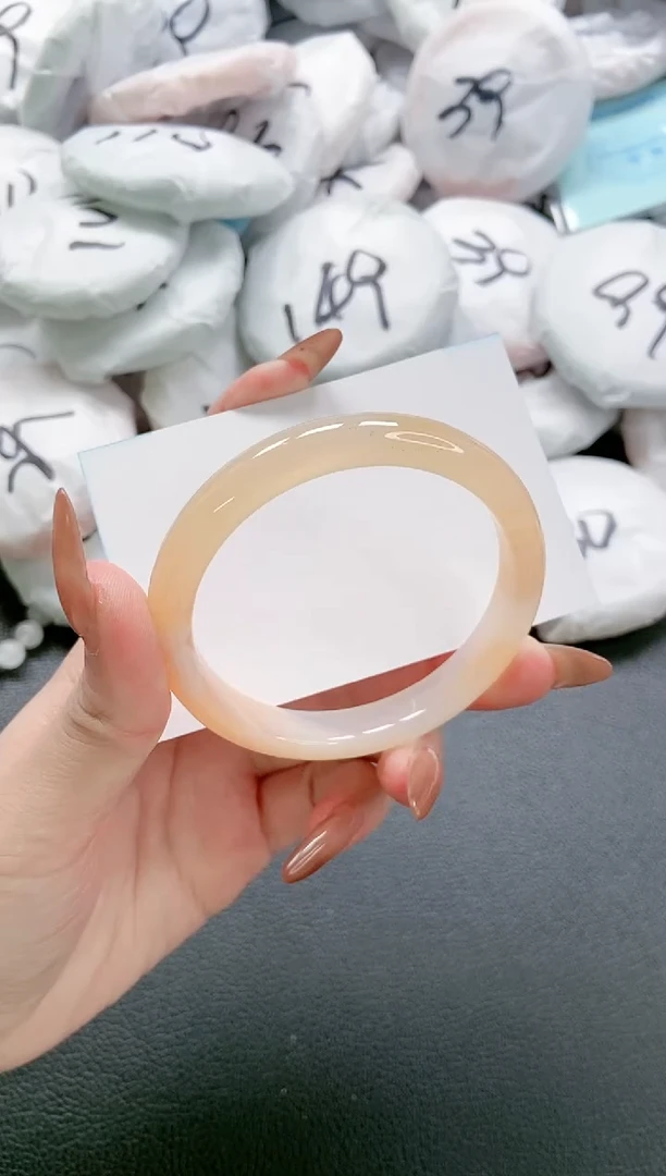 【闪购商品】石英质玉手镯未镶嵌 21L19-55