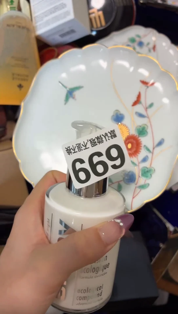 瓷片好漂亮的东西快来带走吧【】