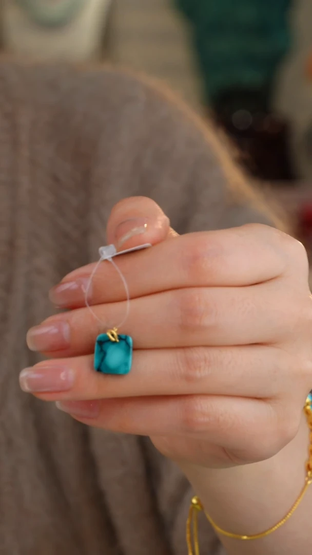 【闪购商品】绿松石吊坠(不含链)18K金镶嵌1