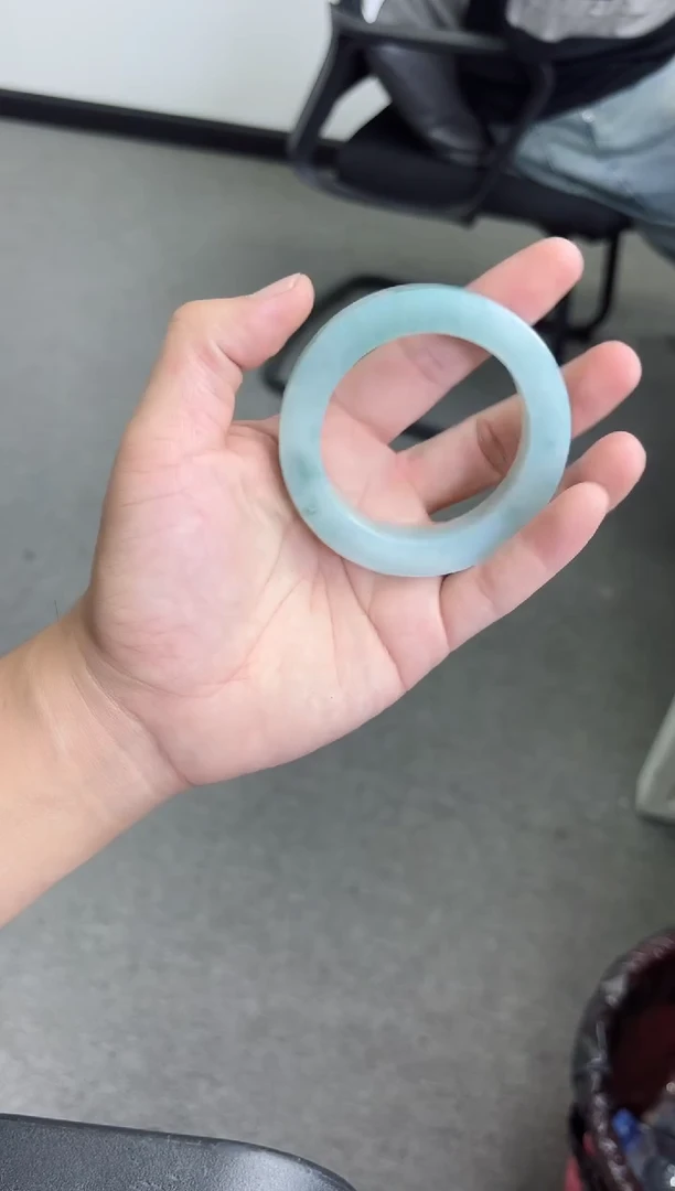 未镶嵌手镯定制翡翠D****l手镯