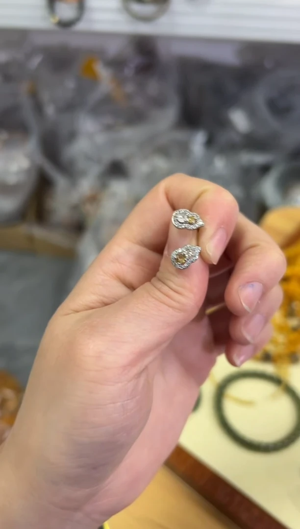 【闪购商品】碧玺耳饰银S925镶嵌碧玺葫芦银镶嵌耳钉[412]