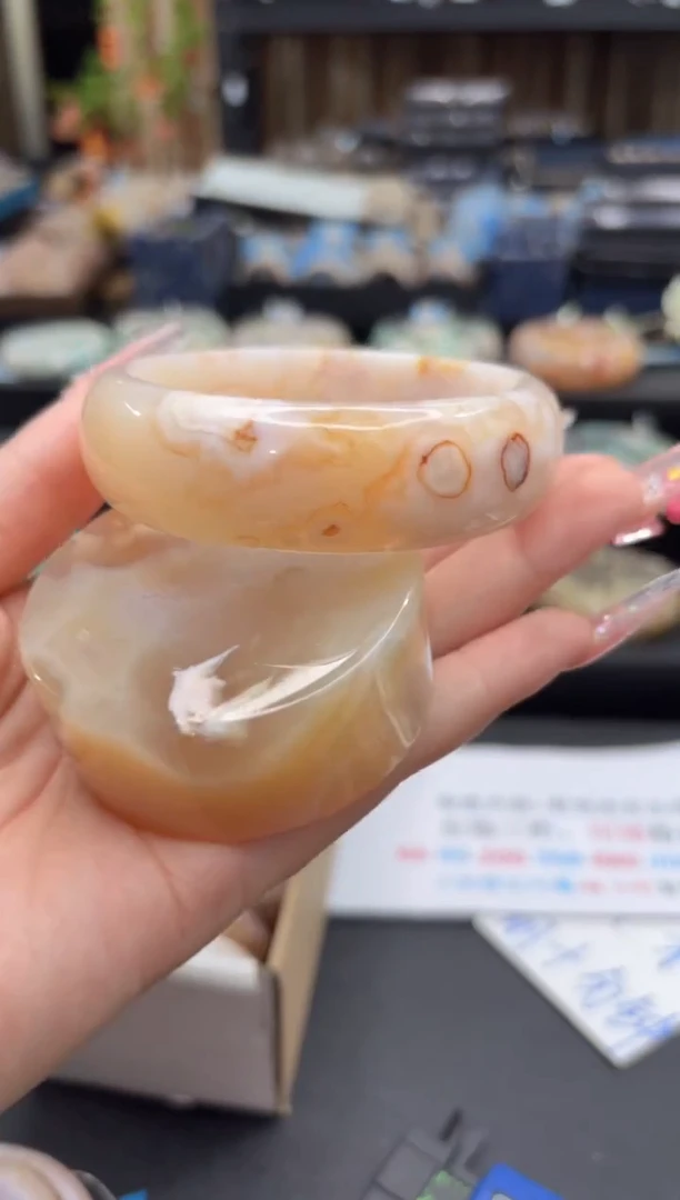 未镶嵌手镯石英质玉174(61圈赠送镯心)