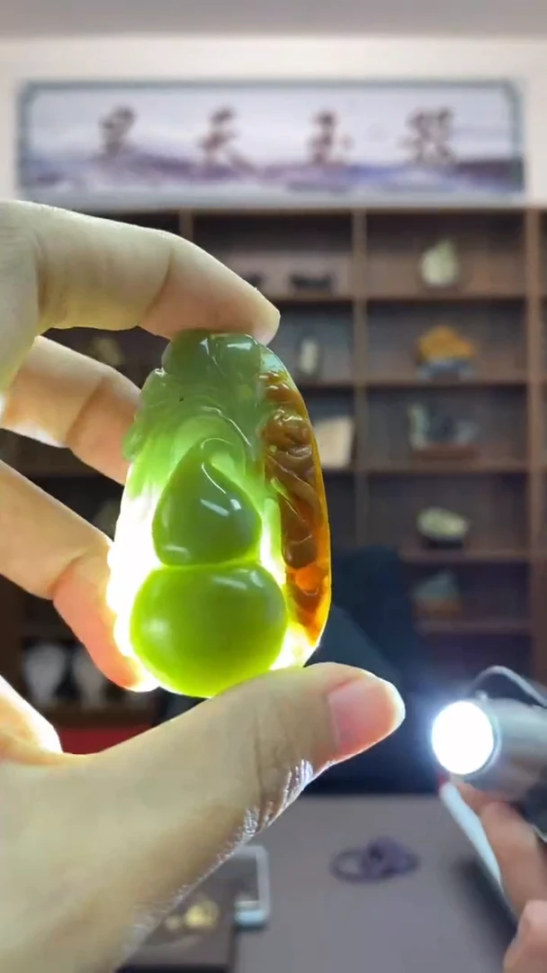 【闪购商品】岫岩河磨玉（透闪石质玉）吊坠未镶嵌吊坠