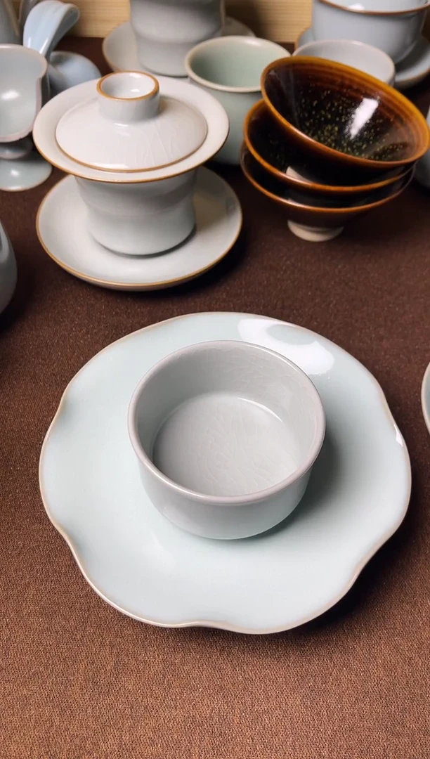 特价清仓-微微瑕云雾月白釉纯手工唇口杯