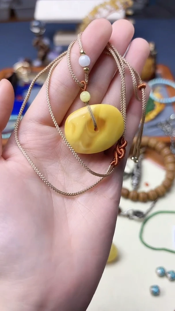 蜜蜡颈饰未镶嵌蜜蜡扣子吊坠YN