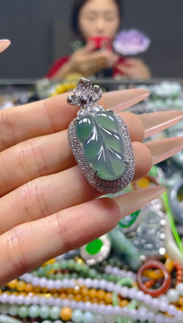 颈饰未镶嵌翡翠/Y/翡翠A货，一件也是批发价