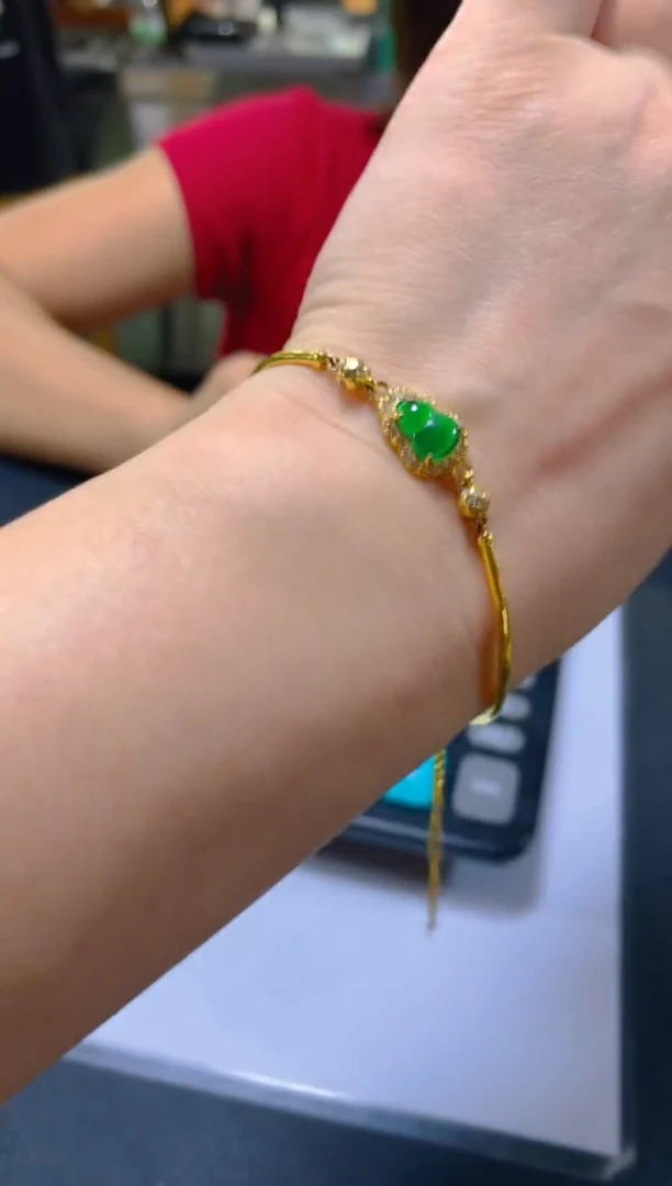 未镶嵌手链翡翠多样性发一