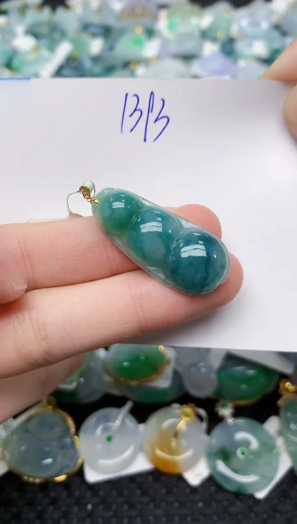 颈饰18K金镶嵌翡翠天然缅甸A货翡翠百元以上9元证书费自理