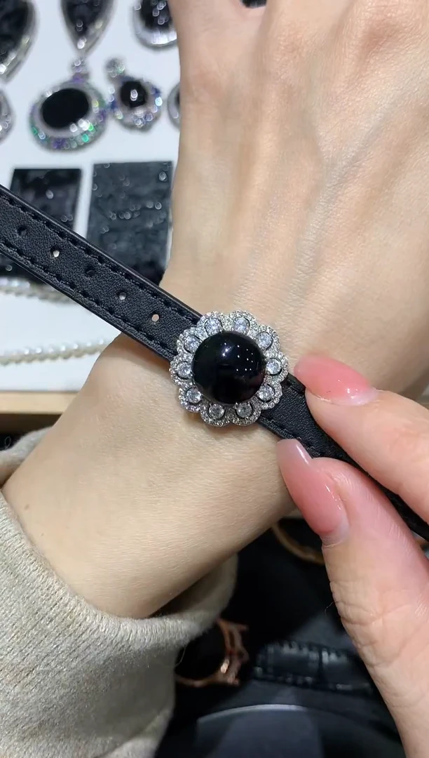 【闪购商品】翡翠吊坠(不含链)银S925镶嵌3多人多样性随机发货1件