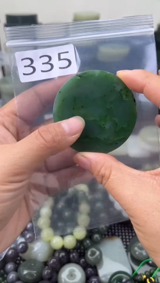 未镶嵌和田玉珠宝半成品镯芯