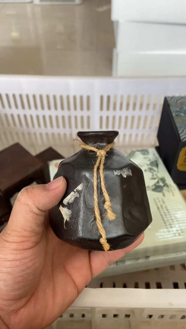 杯无运费险有瑕疵的摄影的产品有使用过的痕迹有点脏介意勿拍