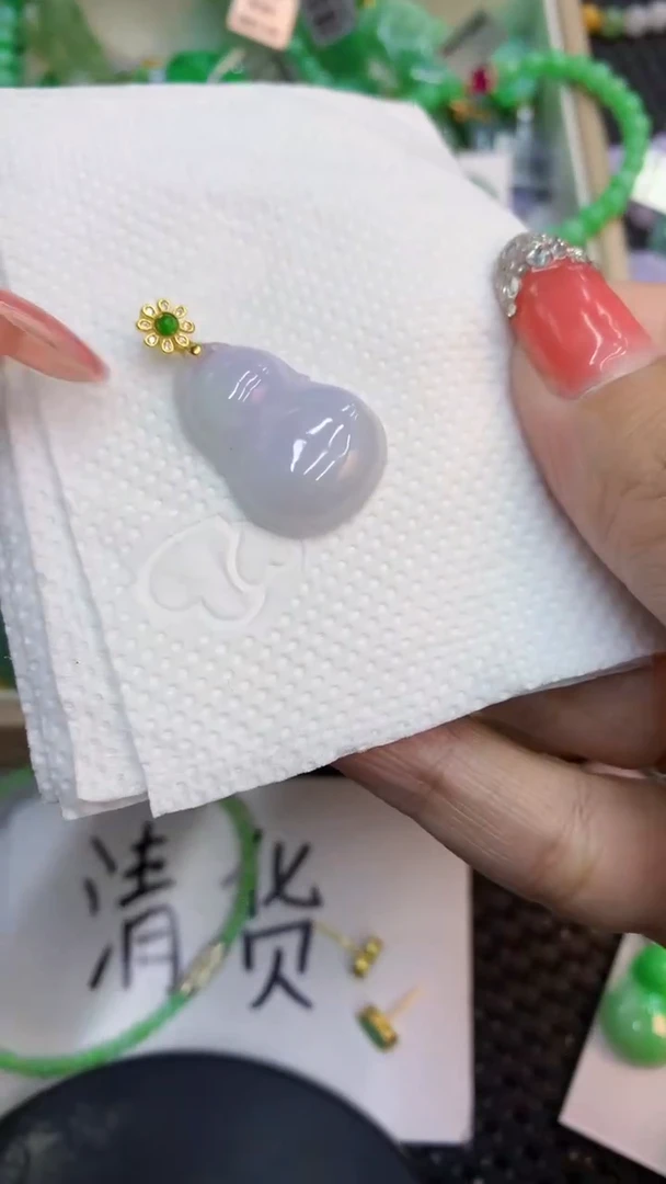 颈饰未镶嵌翡翠1