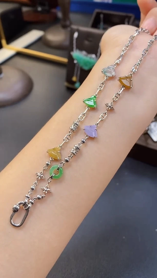 颈饰银S925镶嵌翡翠18223