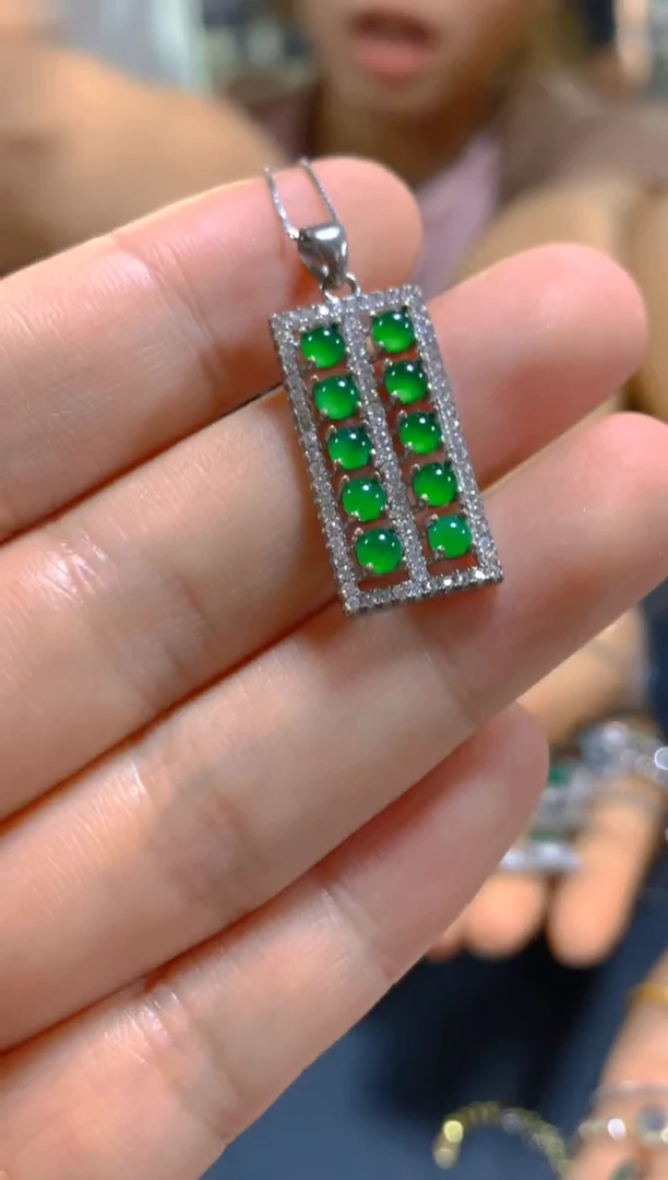 翡翠未镶嵌吊坠(赠链)0583001517多样性发一