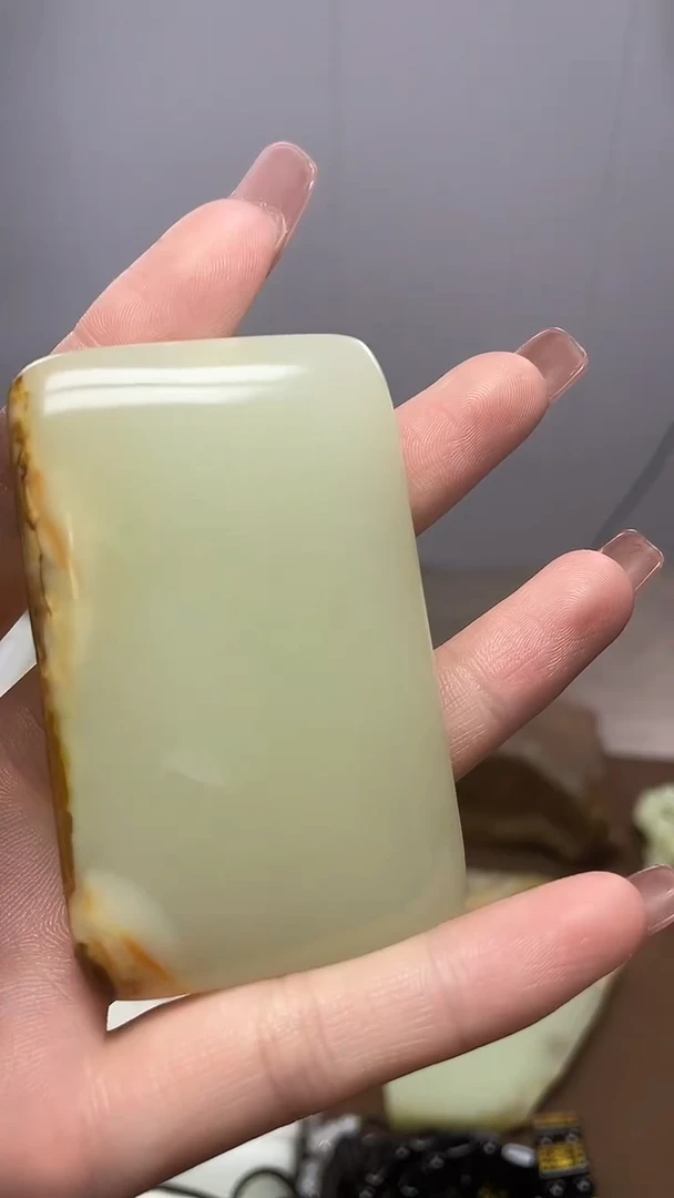 透闪石质玉未镶嵌挂件多样性发货任意一件