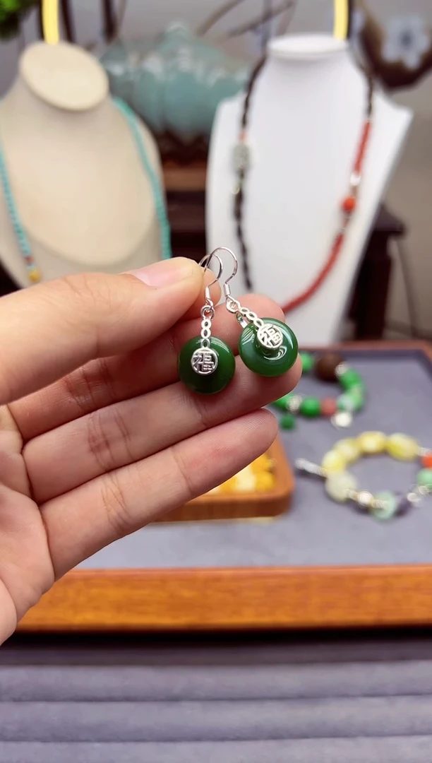 【闪购商品】和田玉耳饰银S925镶嵌E260`````