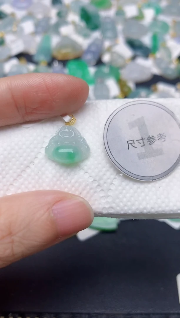 颈饰18K金镶嵌翡翠天然缅甸A货翡翠