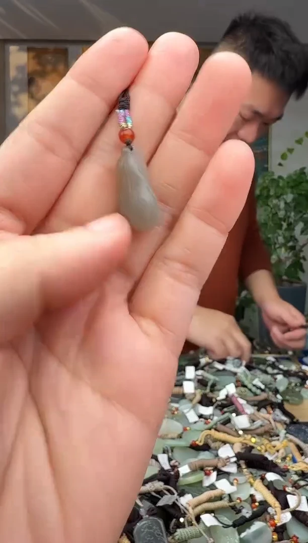 未镶嵌和田玉挂件拍一发一