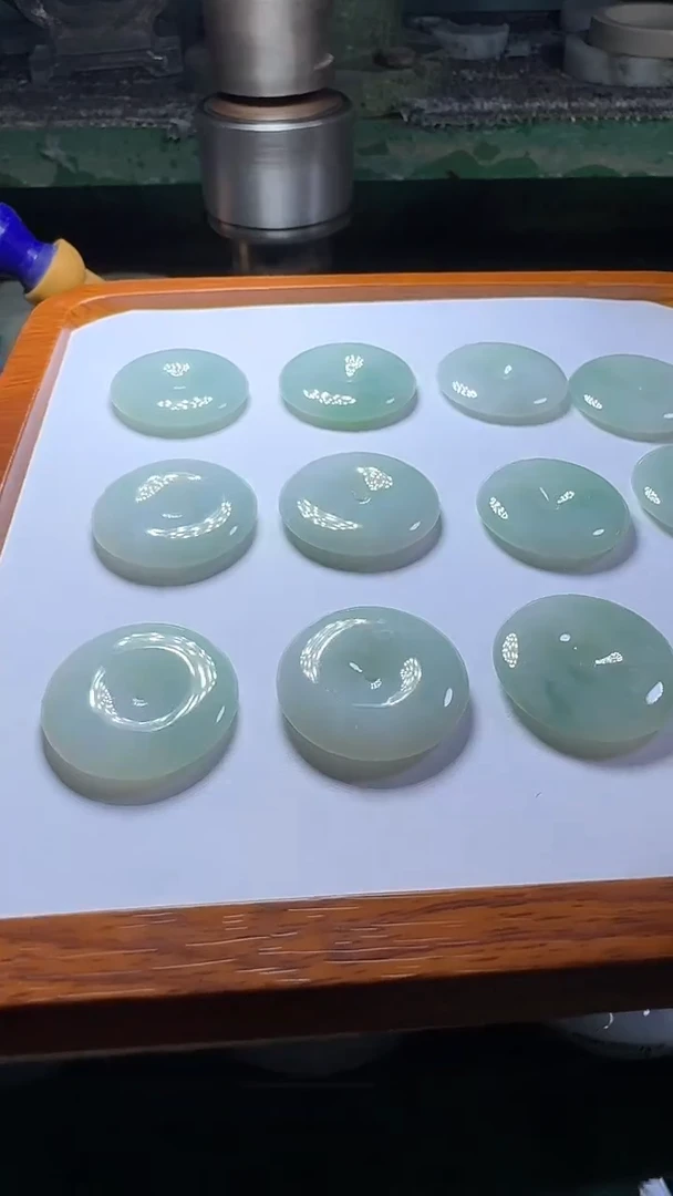 翡翠未镶嵌颈饰平安扣多样性发一件