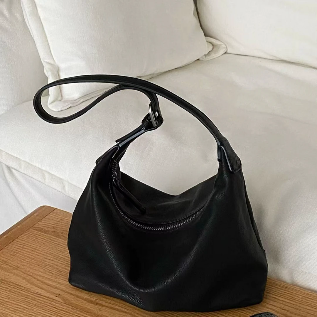 大新款女士时尚百搭通勤2025包包  围巾