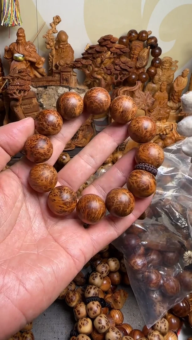 【闪购商品】柏木手串/手链崖柏爆满陈化变异瘤疤2.0