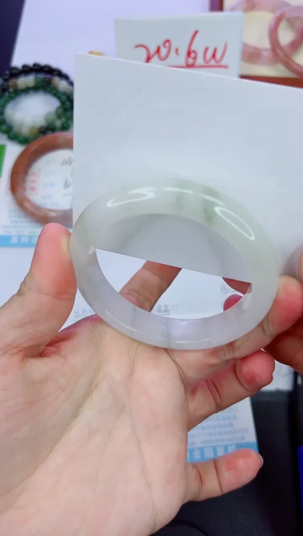 【闪购商品】石英质玉手镯未镶嵌488-59.4