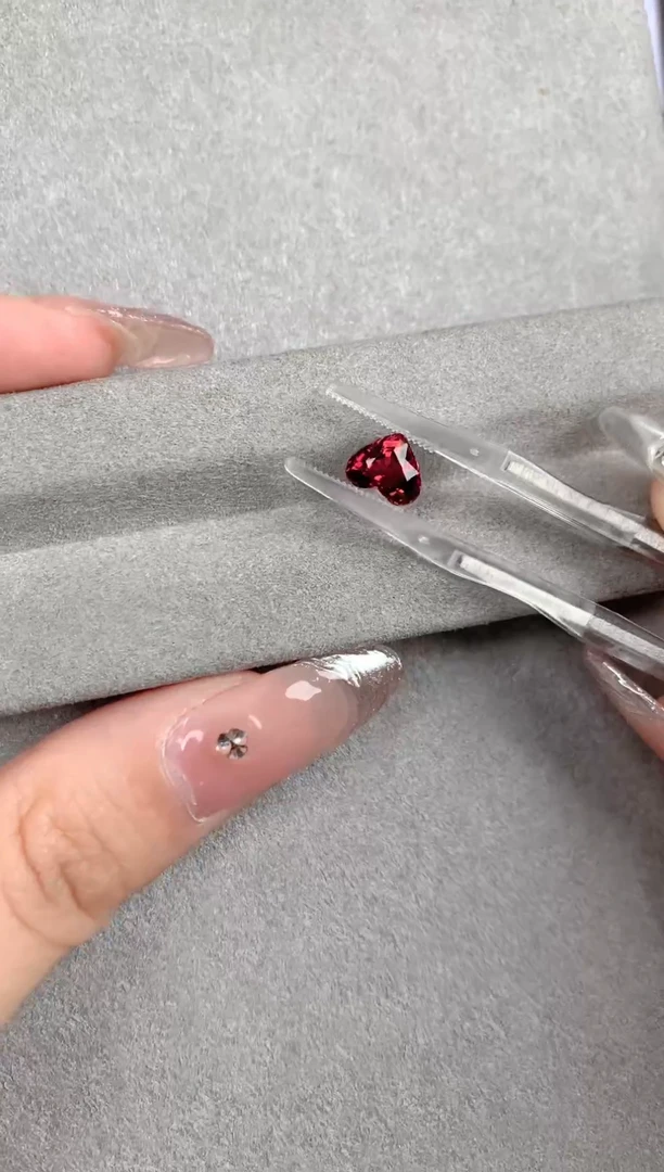 【闪购商品】碧玺裸石银S925镶嵌天然心形红色碧玺