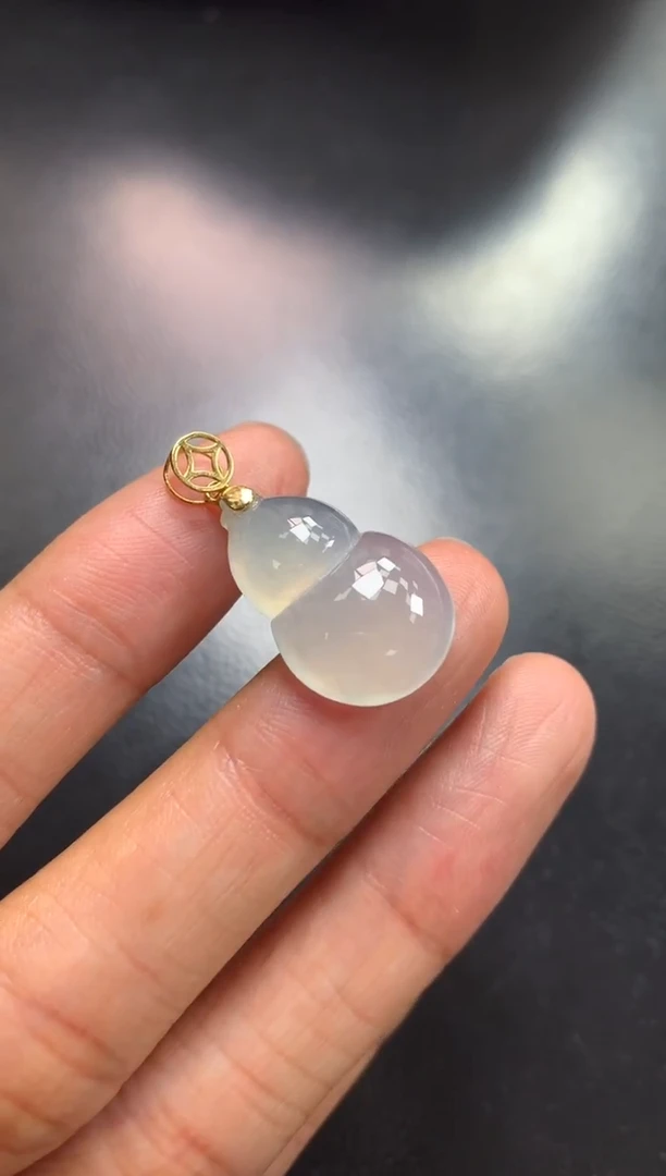 颈饰18K金镶嵌翡翠葫芦（多样性发一）