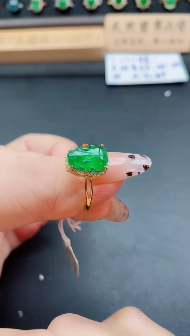 银S925镶嵌戒指翡翠1