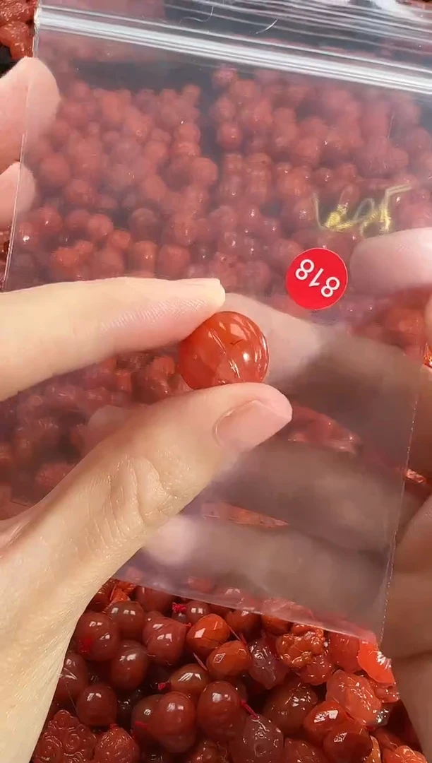 颈饰未镶嵌南红玛瑙1