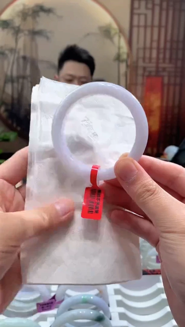 未镶嵌手镯翡翠000051673
