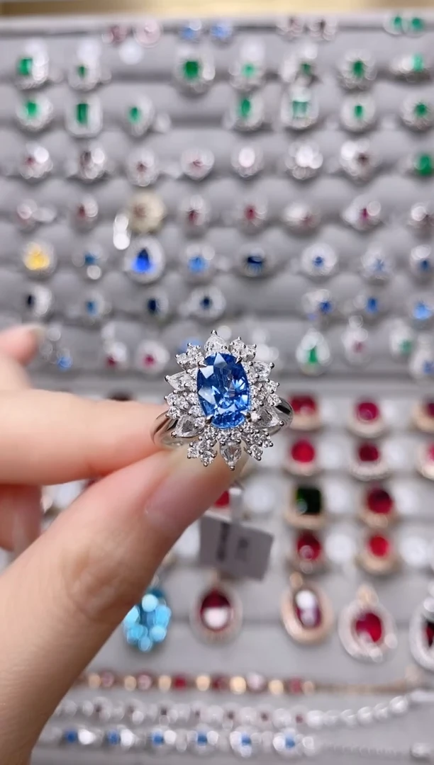 【闪购商品】蓝宝石2.17ct戒指18K金镶嵌1