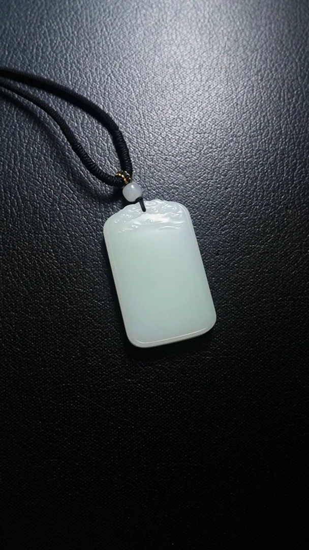 颈饰未镶嵌和田玉无事牌