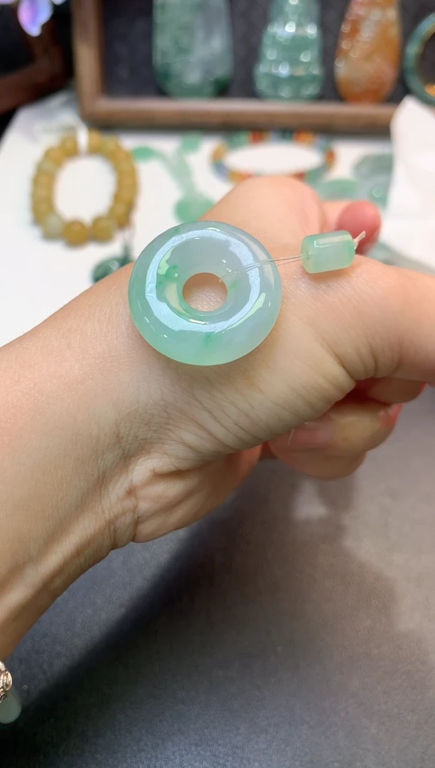 未镶嵌定制翡翠毛货