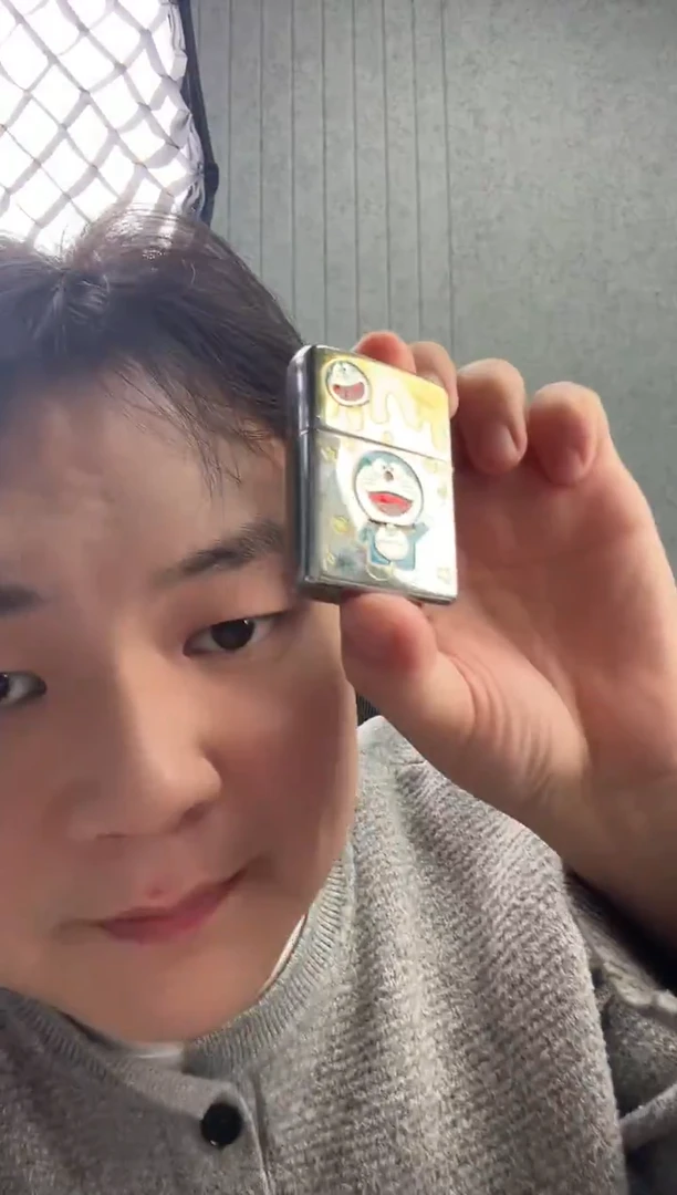铜哆啦A梦-双面雕刻填漆盔甲镜面