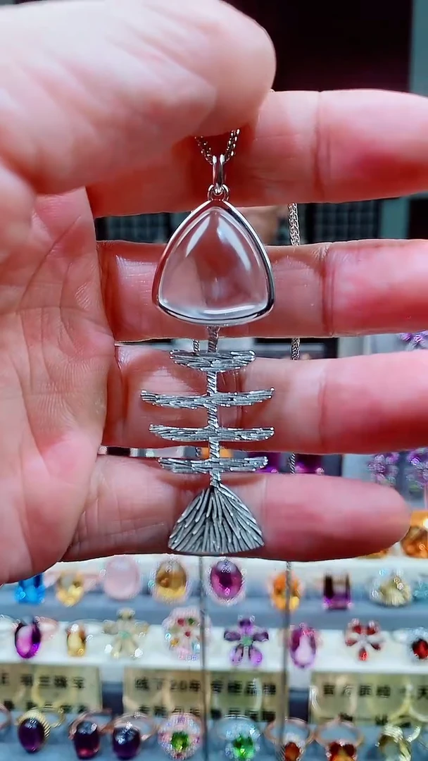 吊坠(赠链)银S925镶嵌水晶水晶吊坠