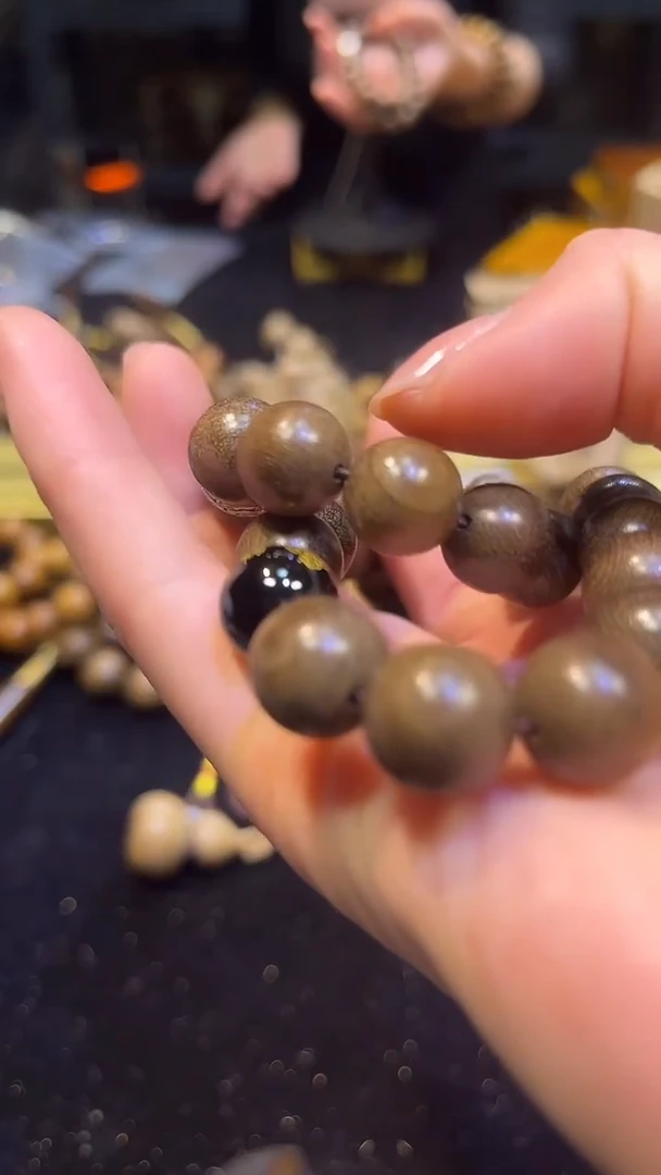 金丝楠十二生肖双圈手持（生肖备注）