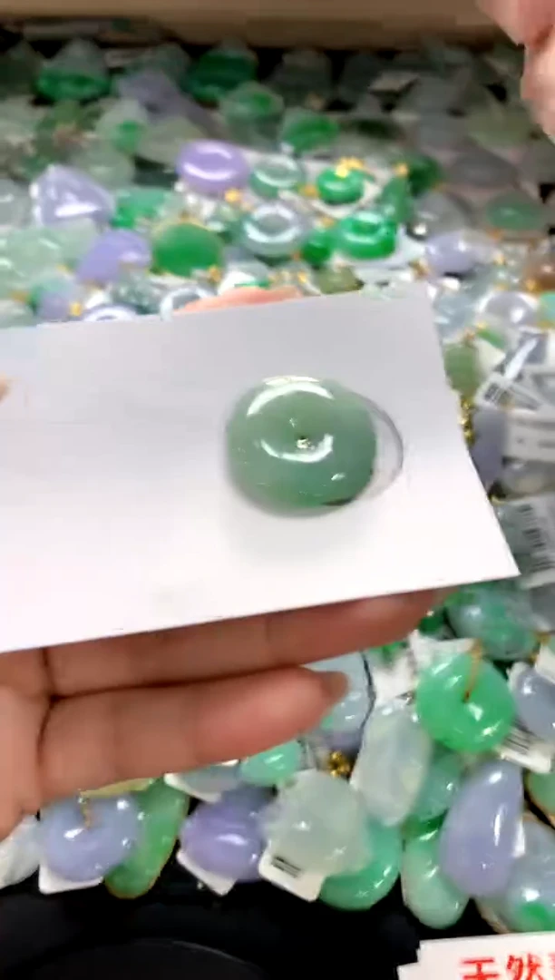 颈饰未镶嵌翡翠1111111111111111