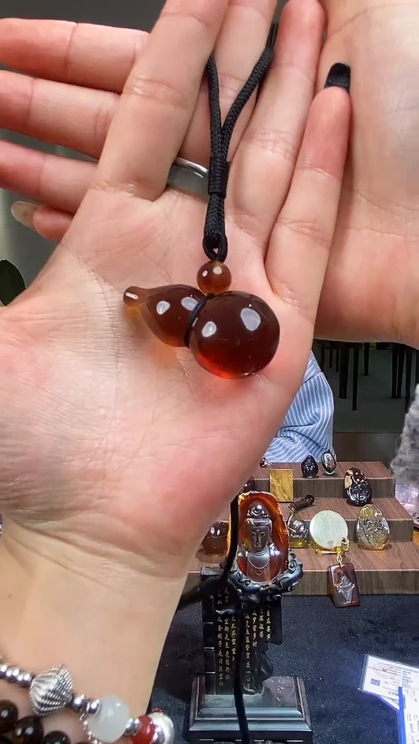 琥珀颈饰未镶嵌缅甸琥珀葫芦吊坠