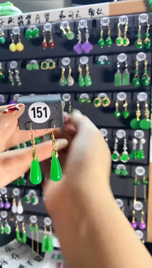 【闪购商品】翡翠颈饰银S925镶嵌151...